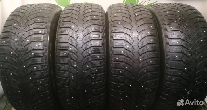 Bridgestone Blizzak Spike-01 205/55 R16