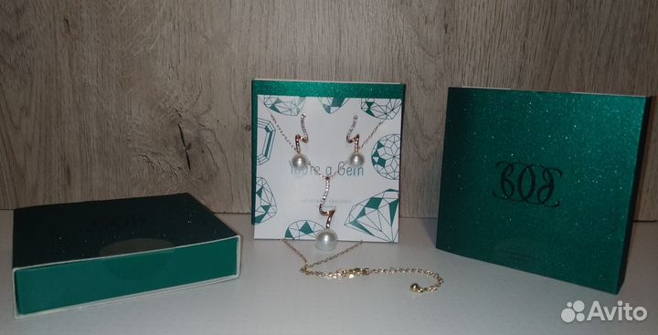 Бижутерия Орифлейм: ожерелье и серьги