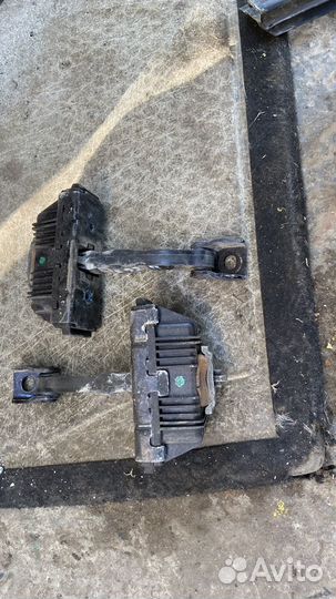 Ограничитель двери BMW E92 E93