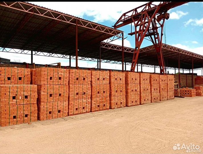 Кирпич красный полнотелый