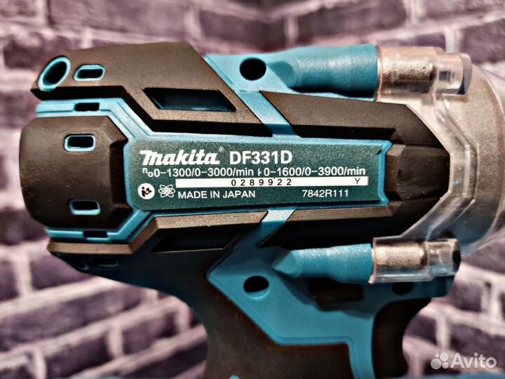 Аккумуляторный набор Makita 3 в 1