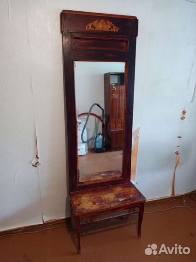 Зеркало напольное