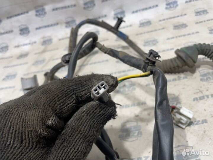 Проводка двери задняя правая Toyota Sprinter