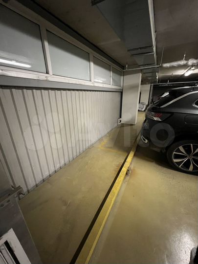 Машиноместо, 30 м²