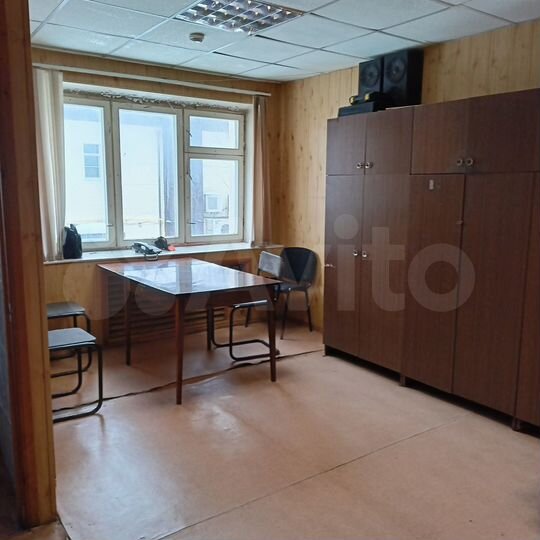 Продам здание, 823 м²