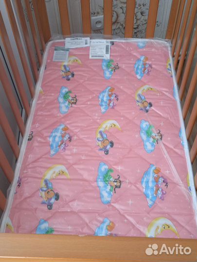 Детская кроватка