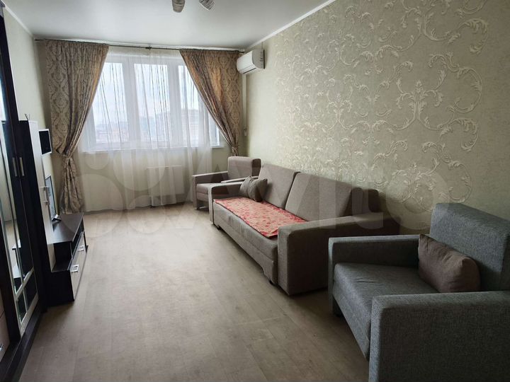 2-к. квартира, 55 м², 9/17 эт.