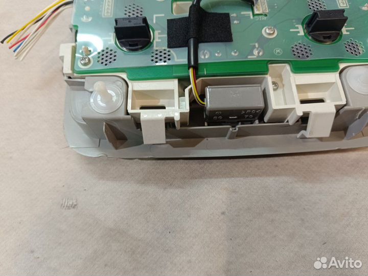 Плафон салона передний Toyota Avensis T270