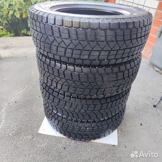 Maxxis SS-01 Presa SUV 215/65 R16