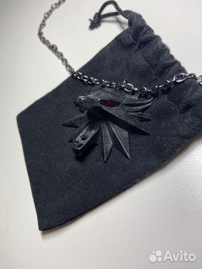 The witcher Ведьмак Медальон школы волка