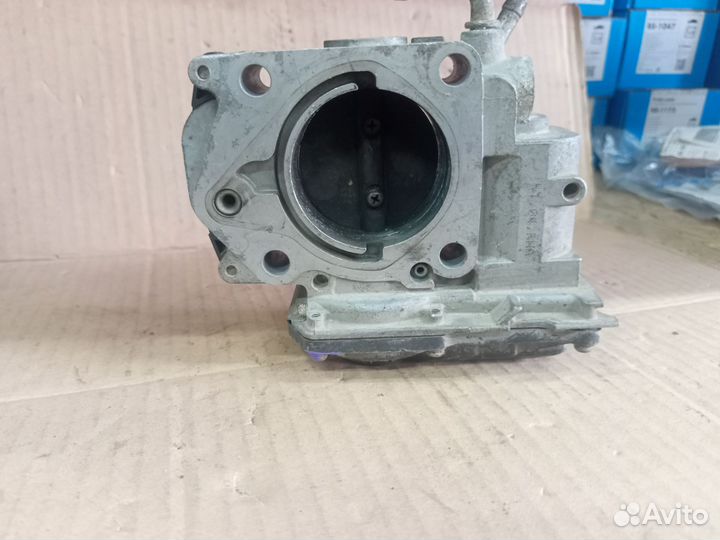 Дроссель, дроссельная заслонка Honda Civic 8 1,8