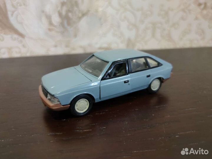 Модель СССР 1:43 Москвич 2141, газ-13 Чайка