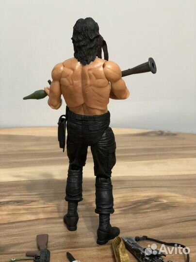 Коллекционная фигурка 