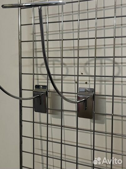 Крючки для шапок и одежды