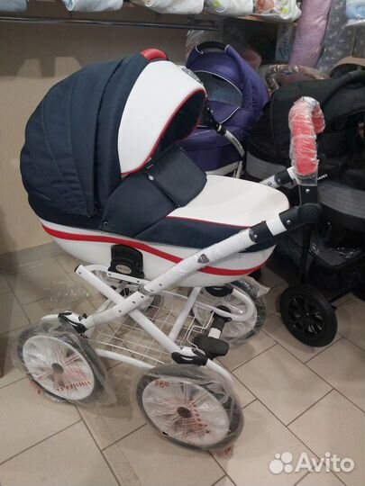 Классическая коляска 2 в 1 BeBemobile Ines