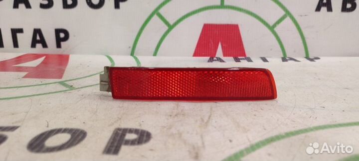 Отражатель задний левый Nissan Juke F15E HR16DE