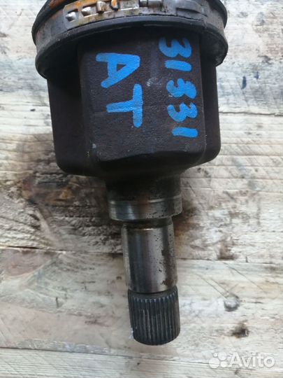 Полуось передняя левая Ford C-MAX