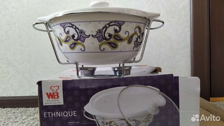 Соковыжималка, чайный набор, форма для запекания