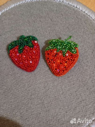 Броши из бисера ручной работы