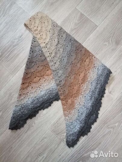 Шаль, бактус