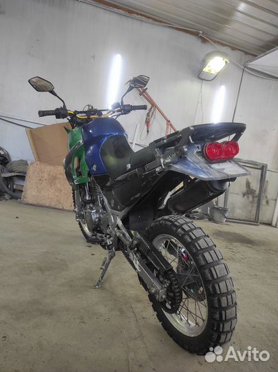 Kawasaki KLE 400