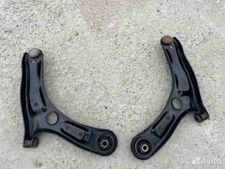 Передний рычаг solaris 2, rio 4 левый правый