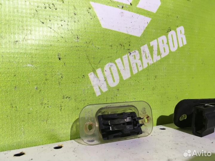 Фонарь подсветки номера Фольксваген Поло