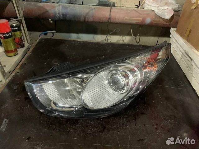 Фара левая на Hyundai IX35 92101-2Y000