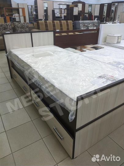 Кровать односпальная