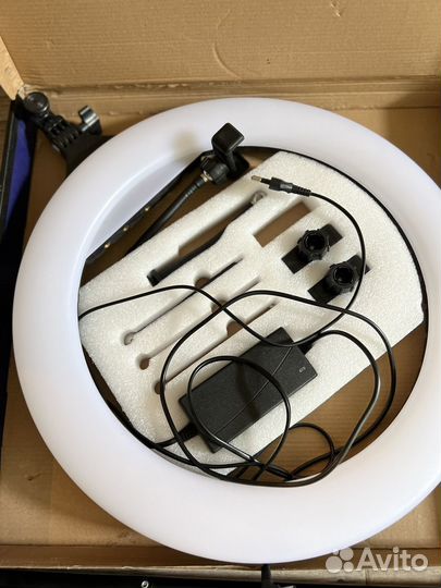 Кольцевая лампа