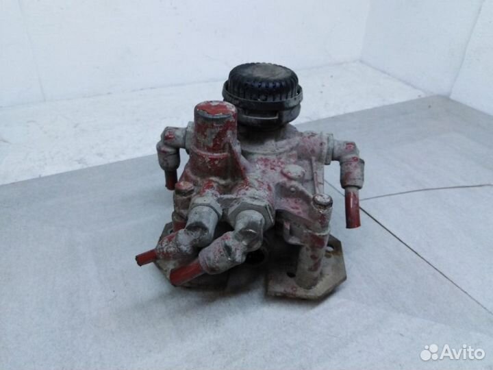 Клапан ускорительный