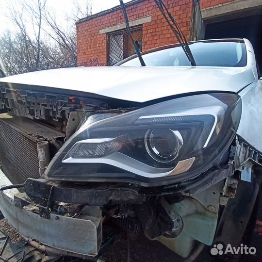 Opel insignia 2014г рестайлинг на разбор