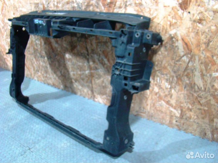 VW Tiguan 1 Панель передняя