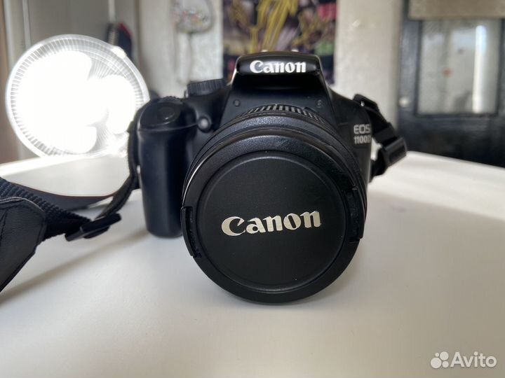 Зеркальный фотоаппарат Canon EOS 1100D