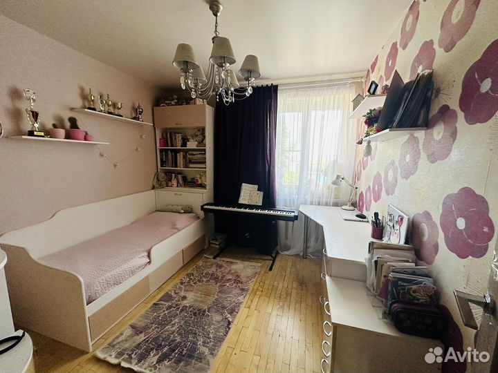 Мебель в детскую комнату для девочки