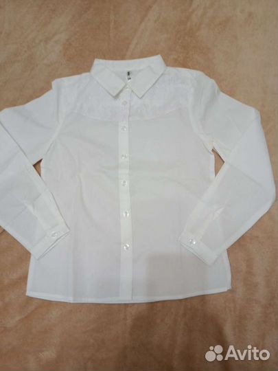 Блузки на девочку новые