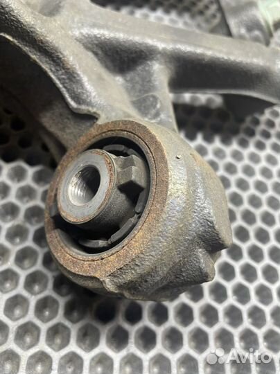 Кулак задний левый Mazda GJ 6 12-17г