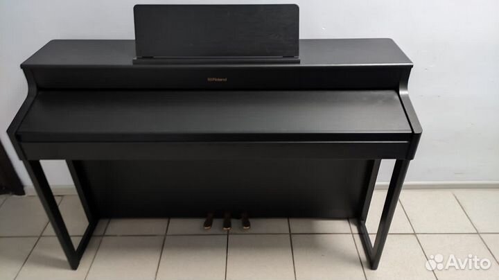 Roland HP 702 Цифровое пианино