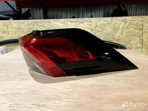 Фонарь задний правый Toyota Rav 4 Xa 50