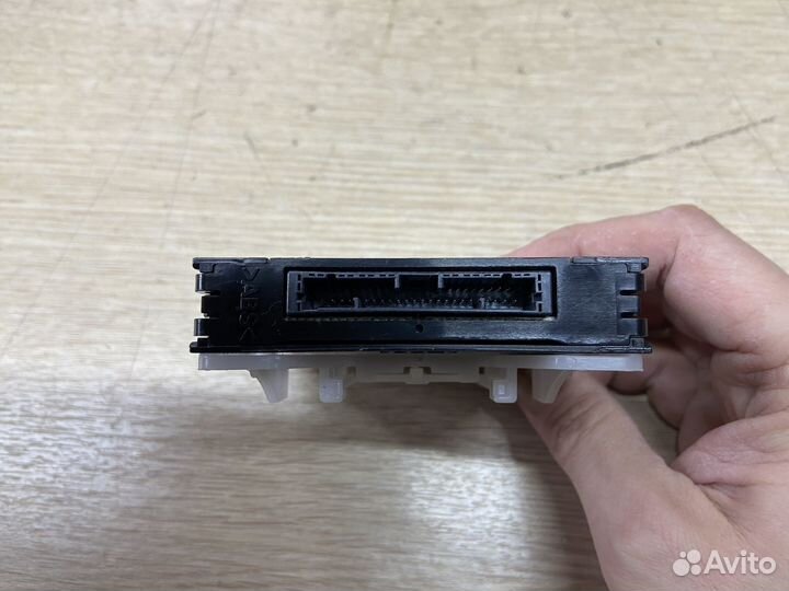 Блок управления парктрониками Toyota Camry 75