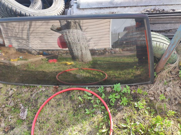 Заднее стекло ваз 2115