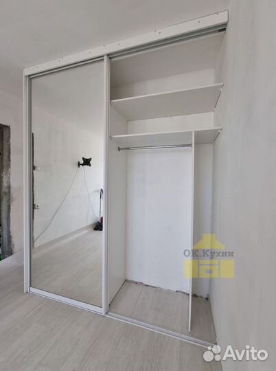 Шкаф распашной