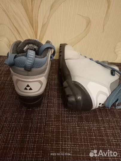 Лыжные ботинки fischer 36