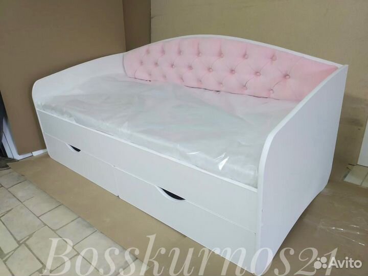 Диван кровать с ящиками