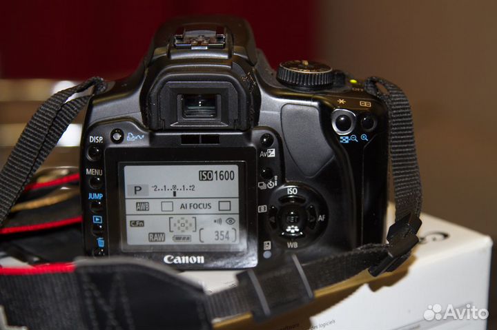 Canon EOS 400d в комплекте с EF-S 18-55 IS