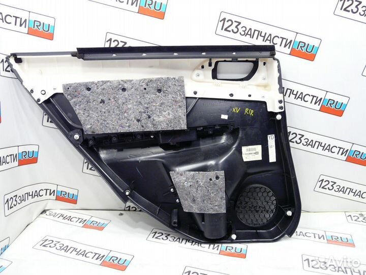 Обшивка двери задней правой Subaru Xv GP7 FB20