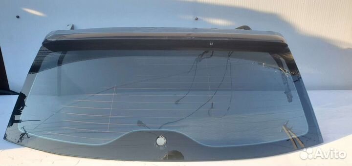 Стекло крышки багажника VW Touareg GP 2004-2010г
