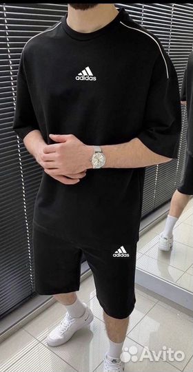 Спортивный костюм adidas