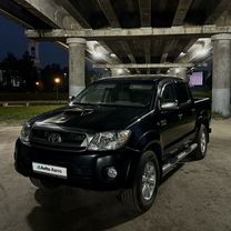 Toyota Hilux 3.0 AT, 2011, 330 000 км, с пробегом, цена 2 050 000 руб.