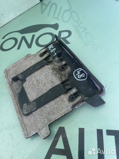 Накладка двери багажника Volkswagen Touareg 7L